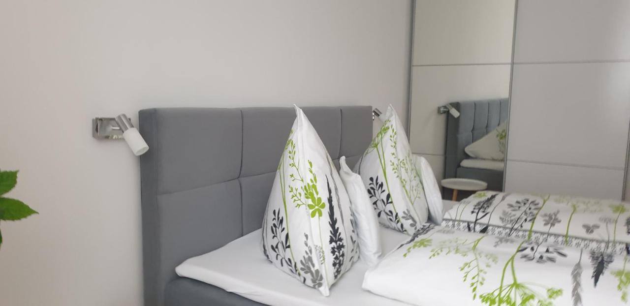 Topart Apartman Tapolca Esterno foto