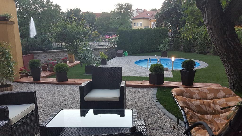 Topart Apartman Tapolca Esterno foto