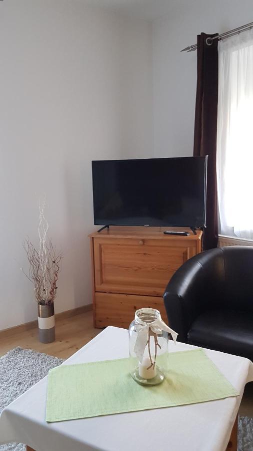 Topart Apartman Tapolca Esterno foto