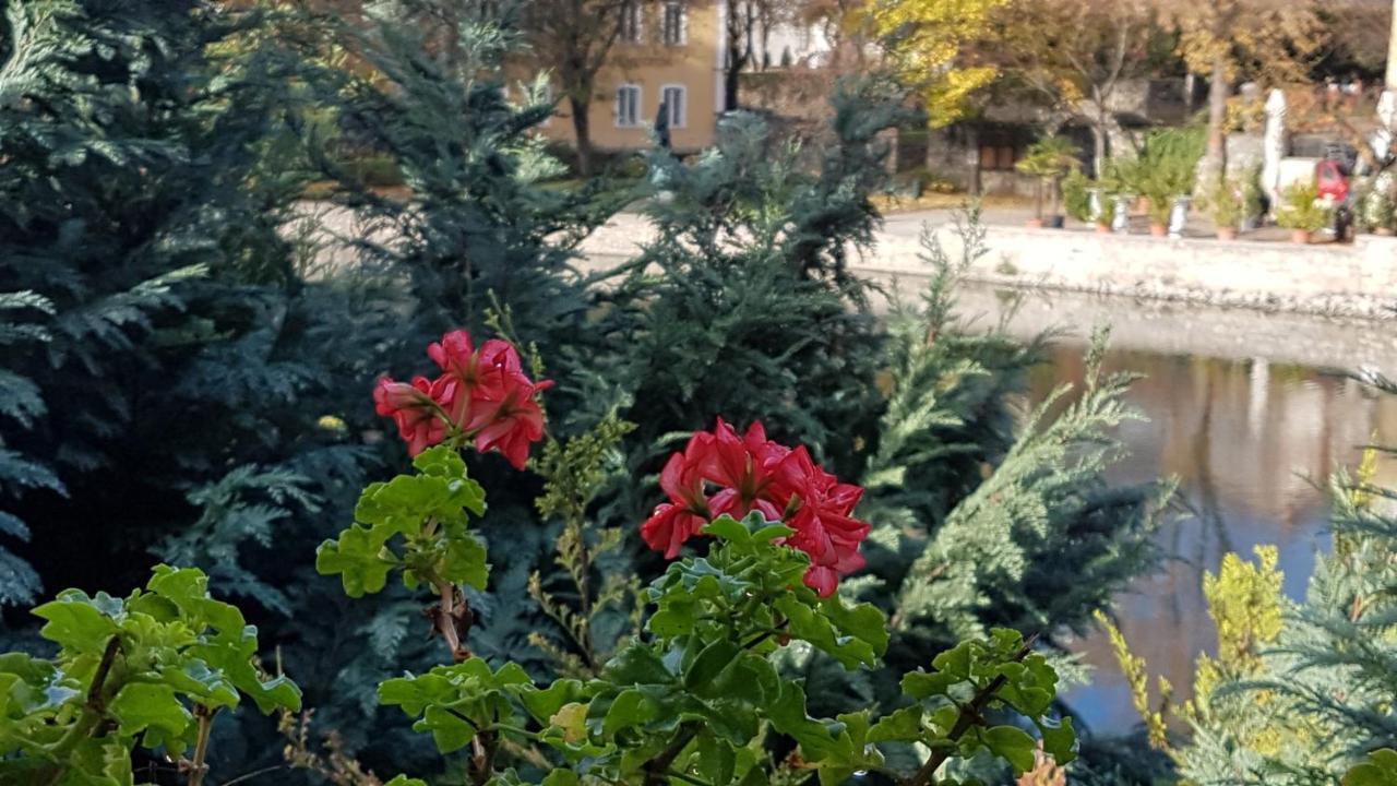 Topart Apartman Tapolca Esterno foto